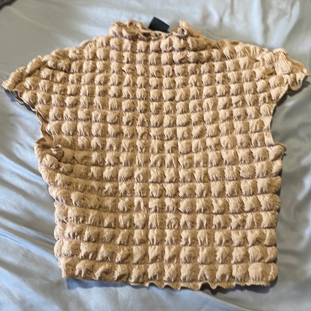 Bubble crop top